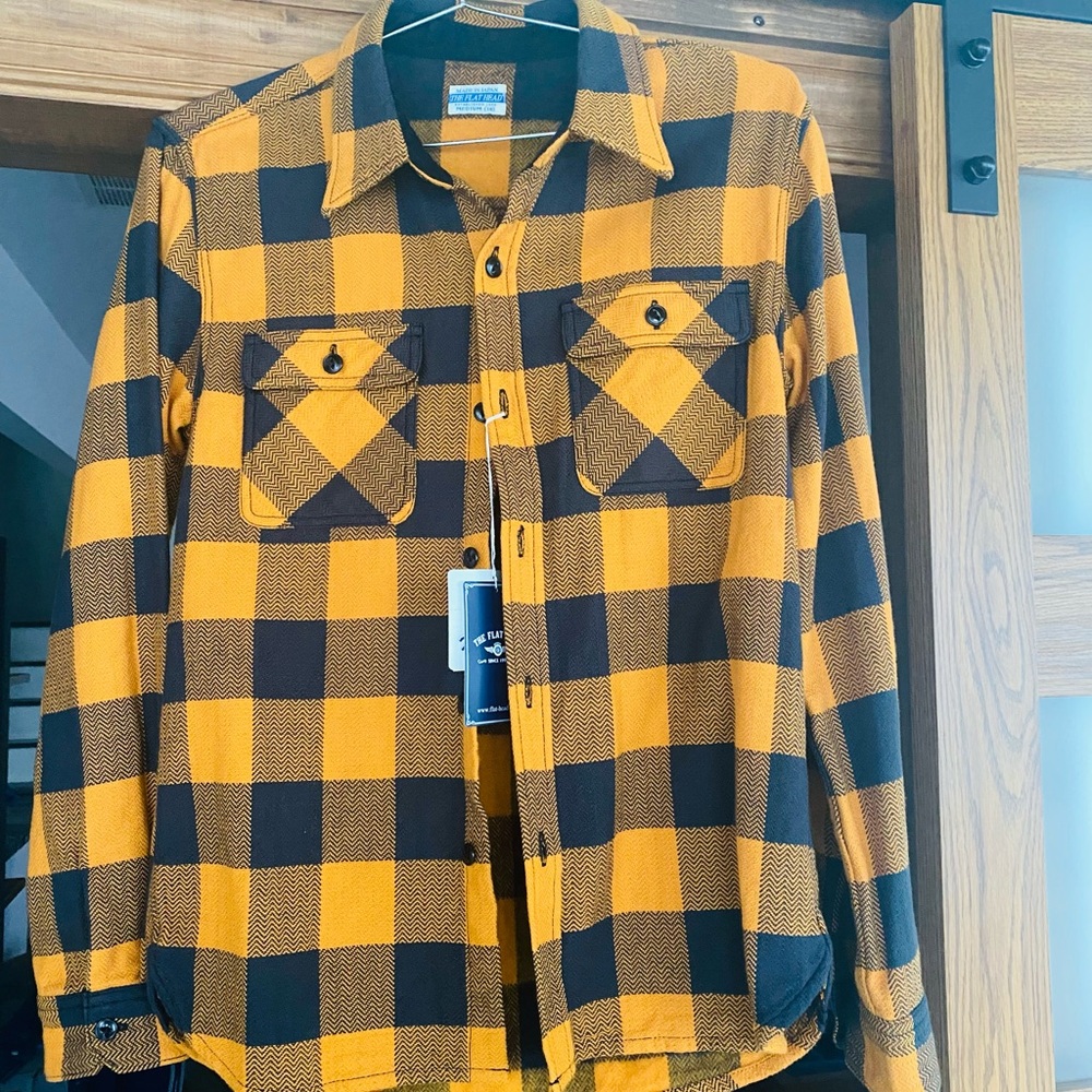 Stylish Yellow and Black Plaid Men's Shirt. NWT